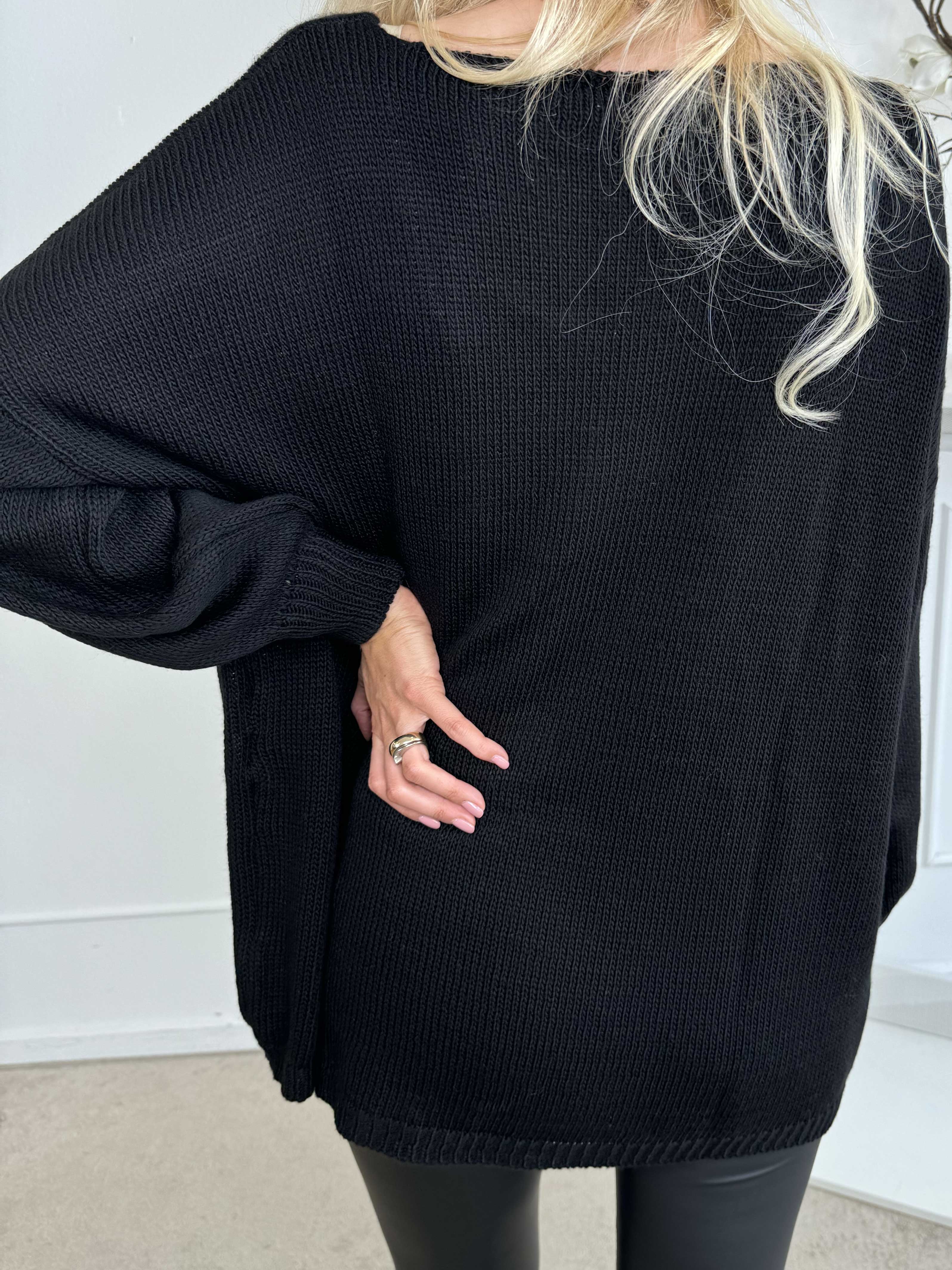 Cherry - Stickad blus med körsbär